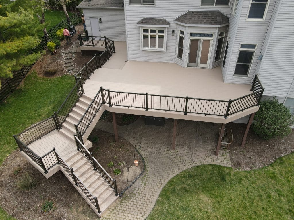 306857777FF263B096A2BA5670F34BDF