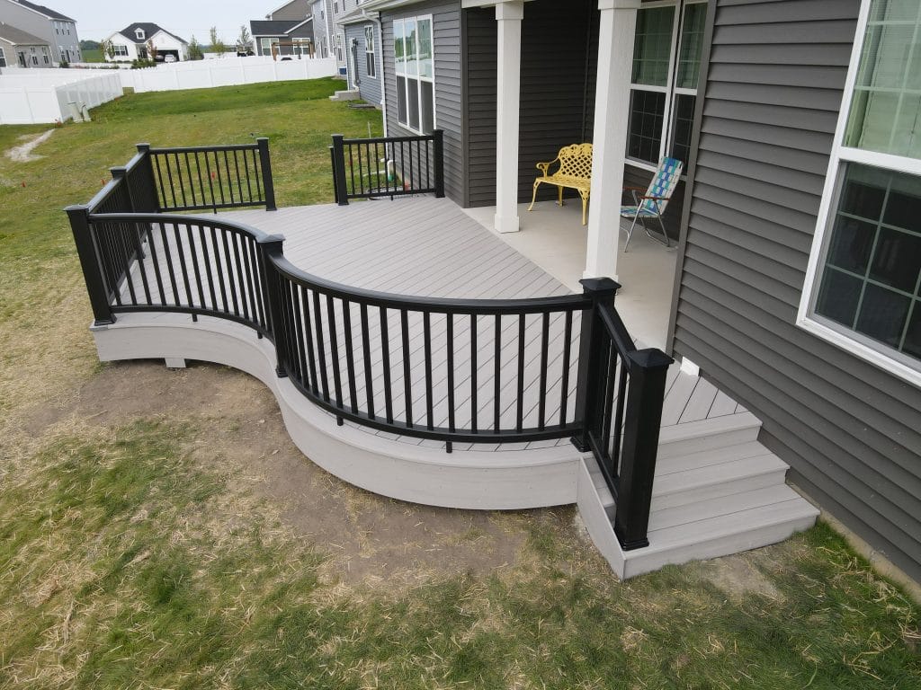 8EEAA31943A48E95D67AE6B93C3D3F9D